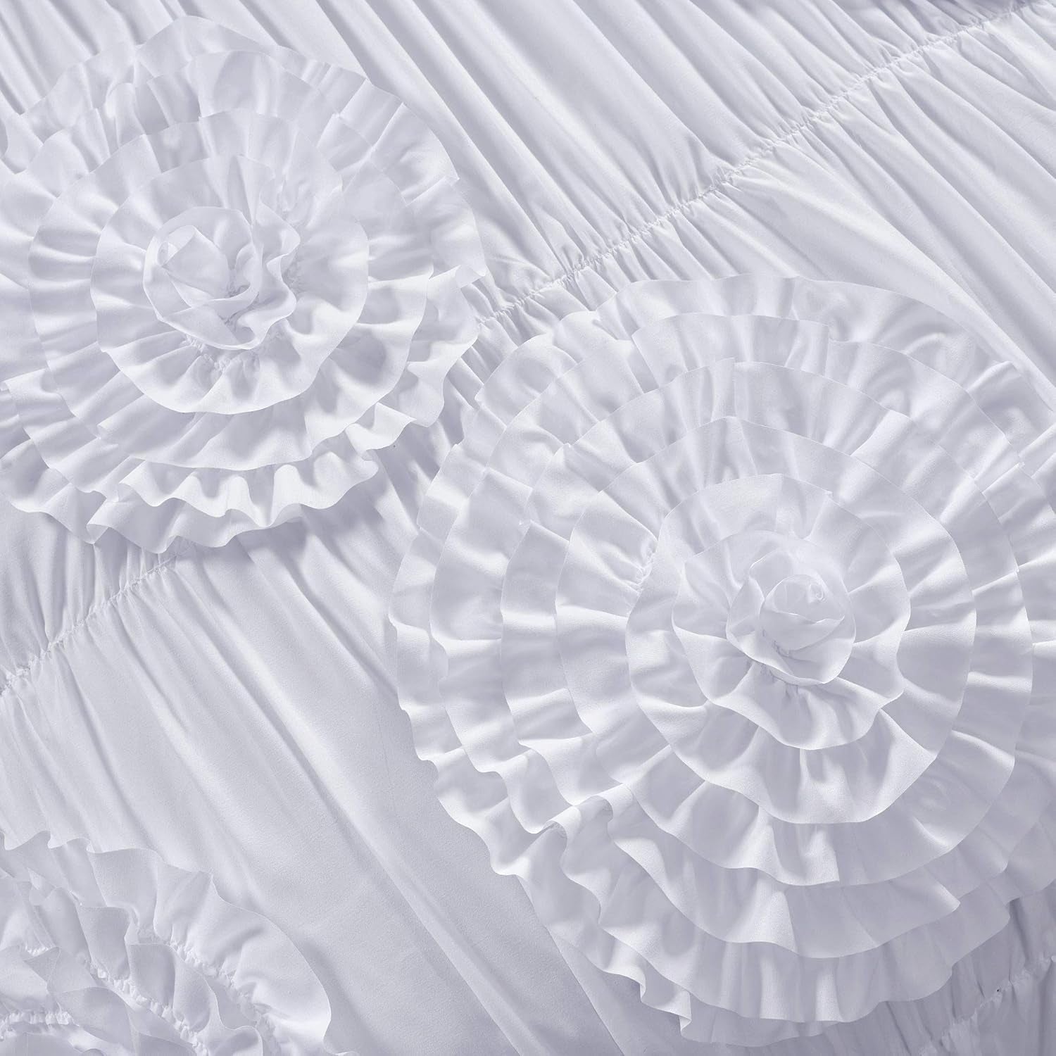 Lush D¨¦cor Serena 3 Piece Ruched Flower Comforter Set - White - Full/Queen